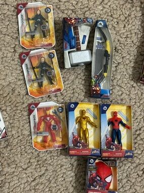 Mini Brands Marvel